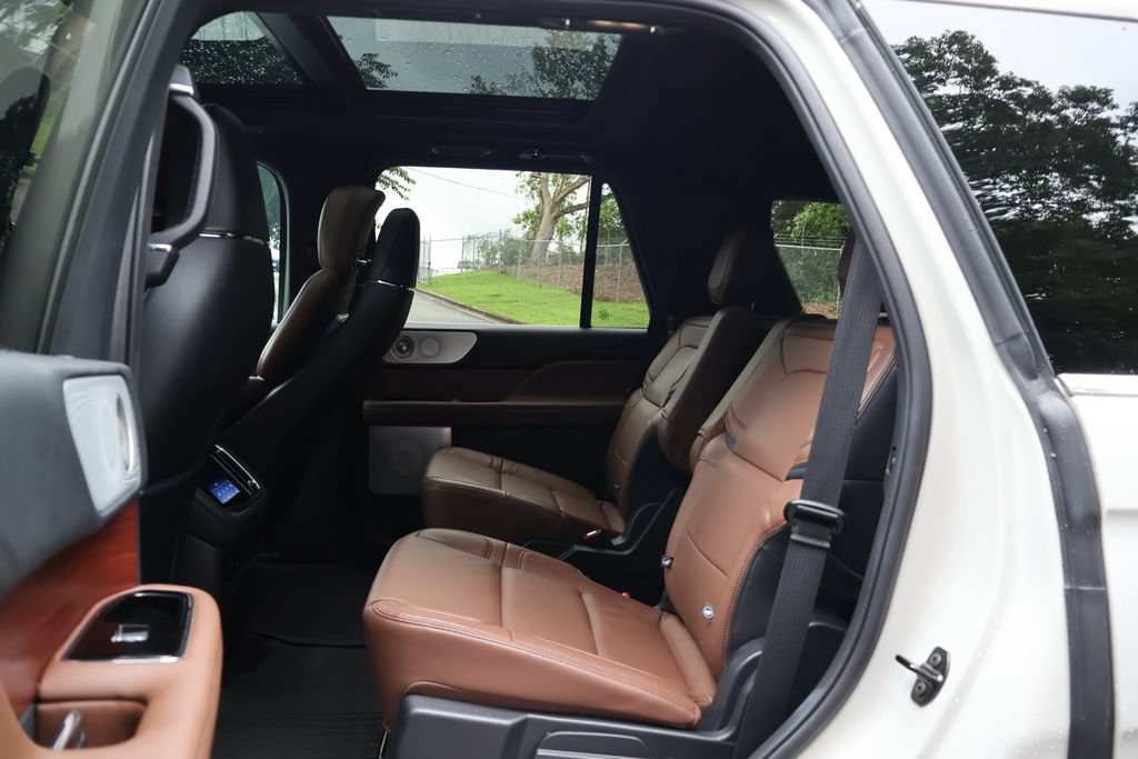 Used 2024 Lincoln Navigator Reserve AWD/4WD image 21