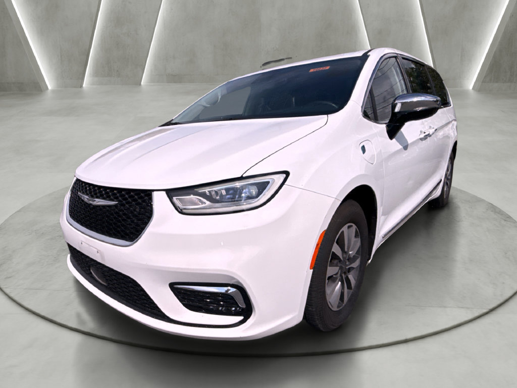 Used 2023 Chrysler Pacifica Limited FWD image 7