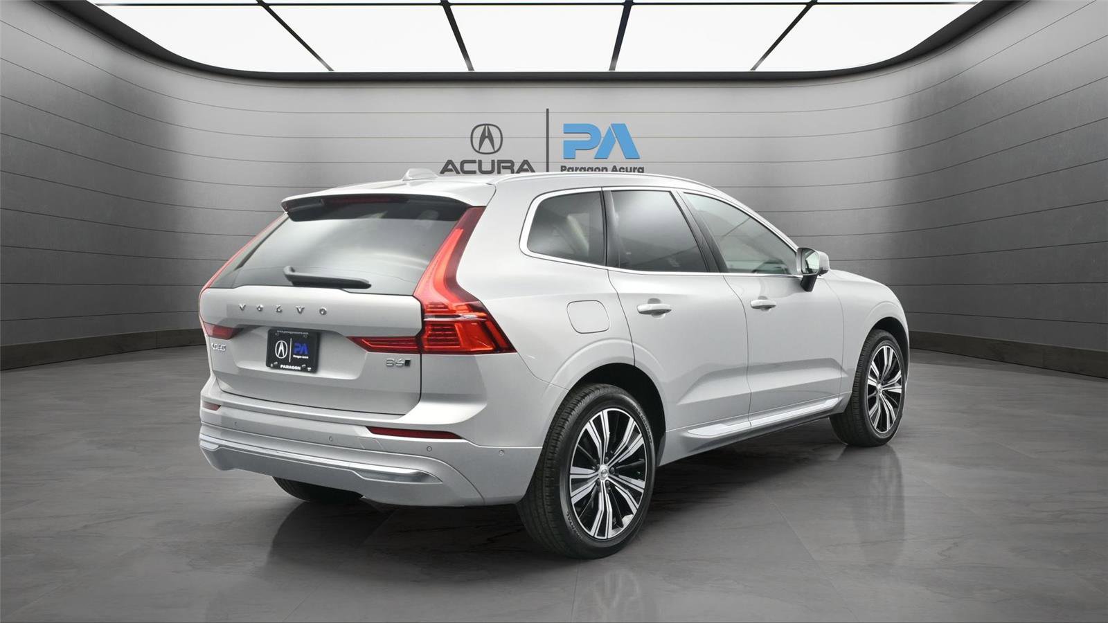 Used 2023 Volvo XC60 B6 Ultimate w/ Climate Package image 33