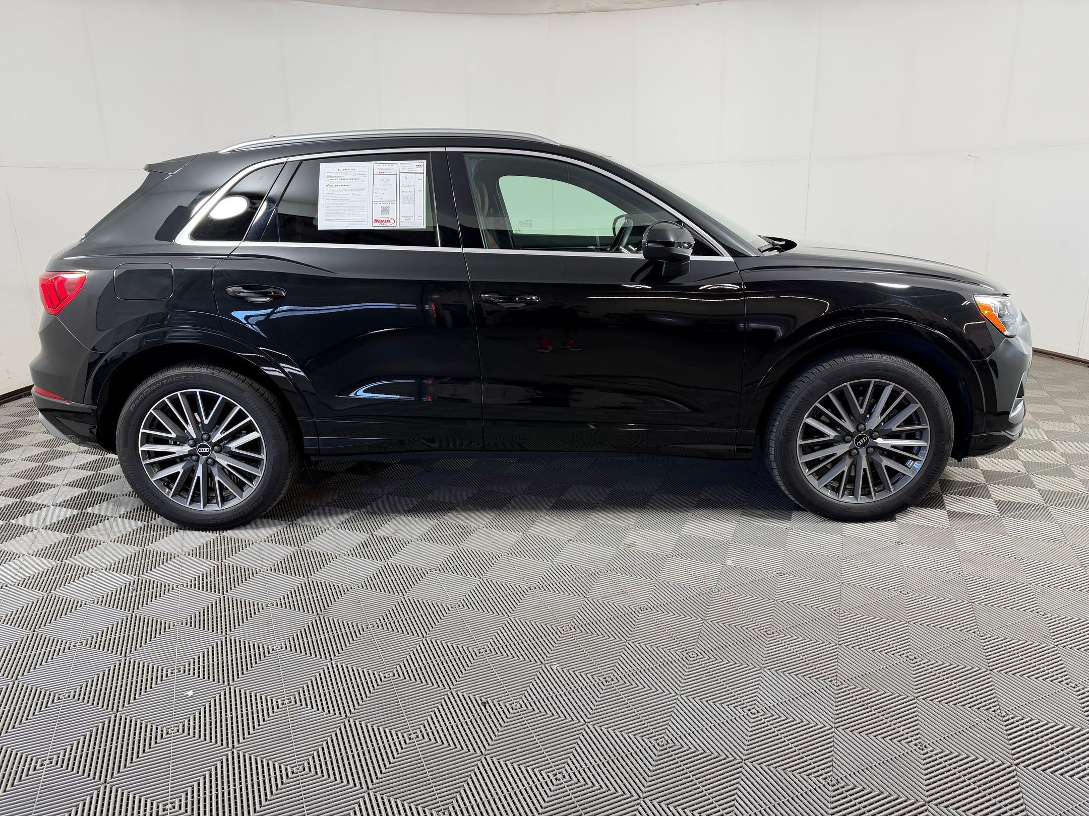 Used 2022 Audi Q3 2.0T Premium AWD/4WD image 8