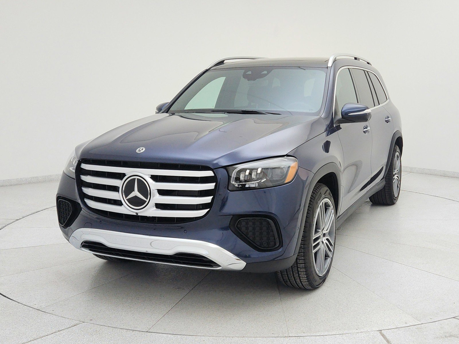 New 2025 Mercedes-Benz GLS 450 4MATIC