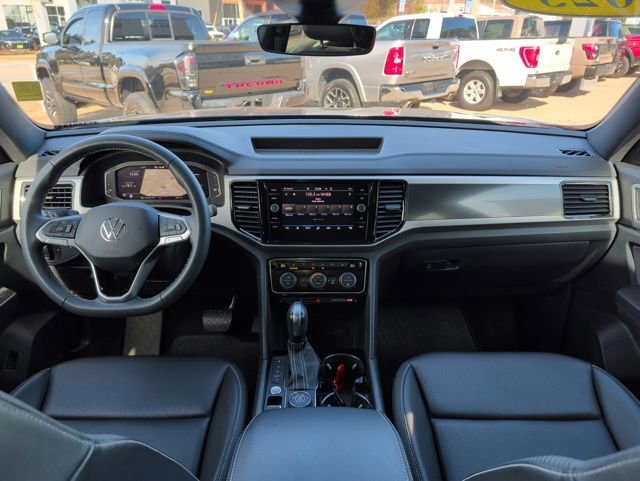 Used 2023 Volkswagen Atlas Cross Sport SEL image 15