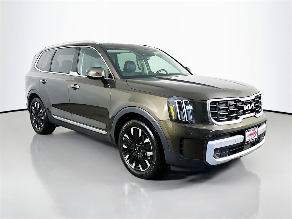 Certified 2024 Kia Telluride SX Prestige w/ Towing Package image 18