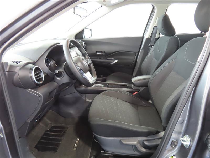 Used 2024 Nissan Kicks SV FWD image 18