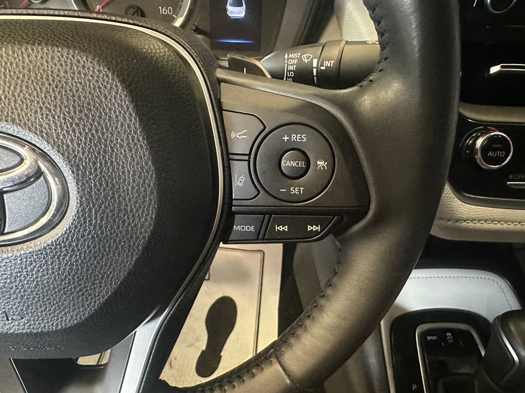 Used 2020 Toyota Corolla SE FWD image 12