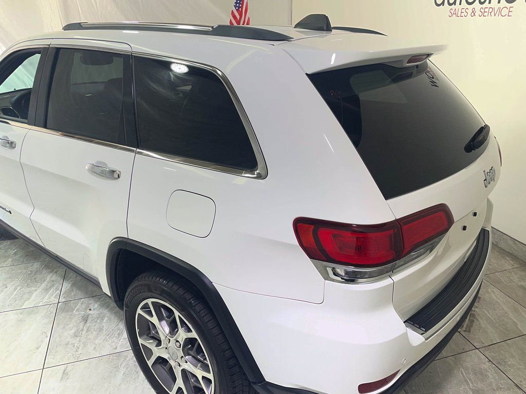 Used 2022 Jeep Grand Cherokee Limited image 5