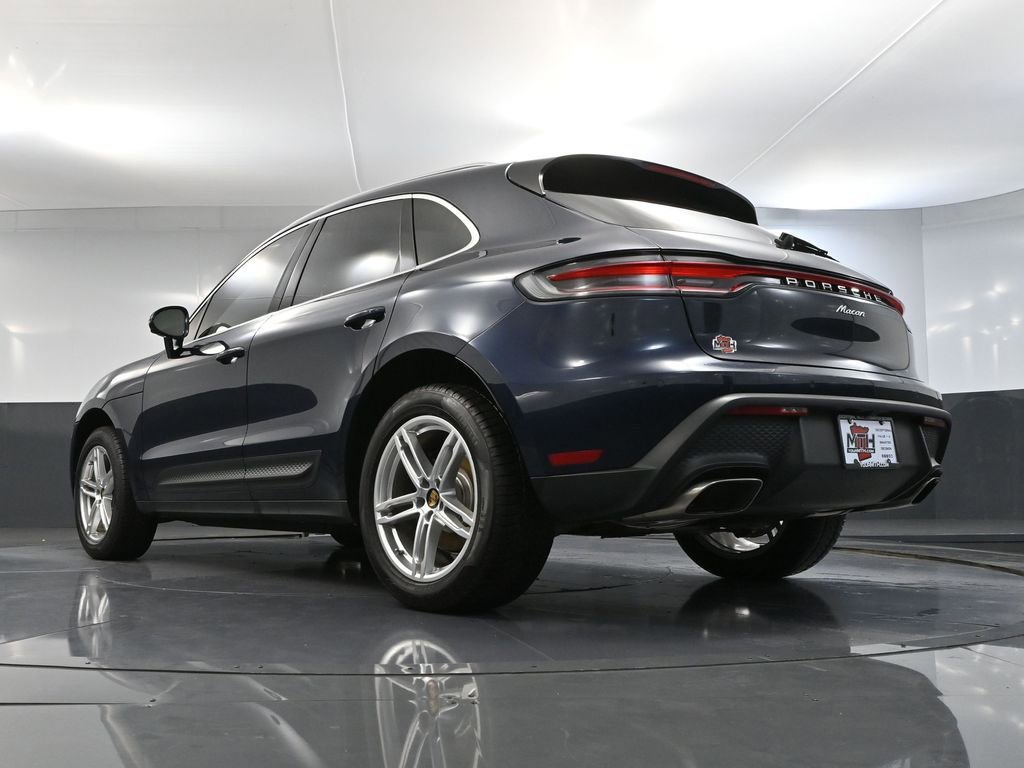 Used 2022 Porsche Macan Base image 57