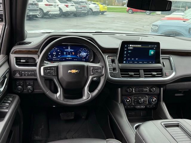 Used 2024 Chevrolet Tahoe Premier AWD/4WD image 6