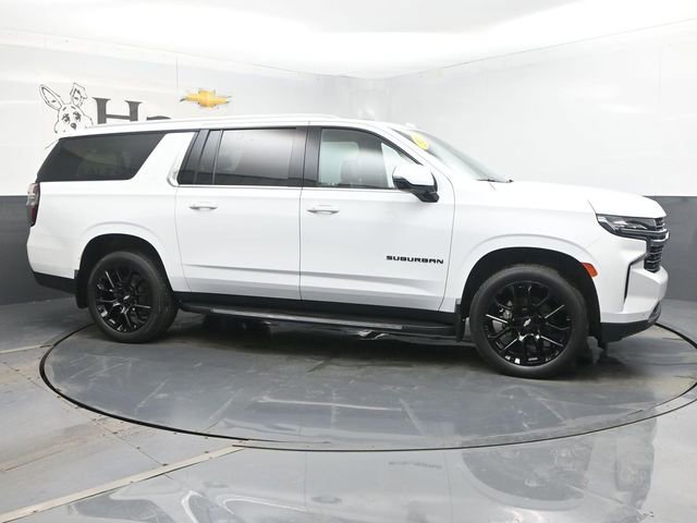 Used 2023 Chevrolet Suburban LT w/ Luxury Package image 1