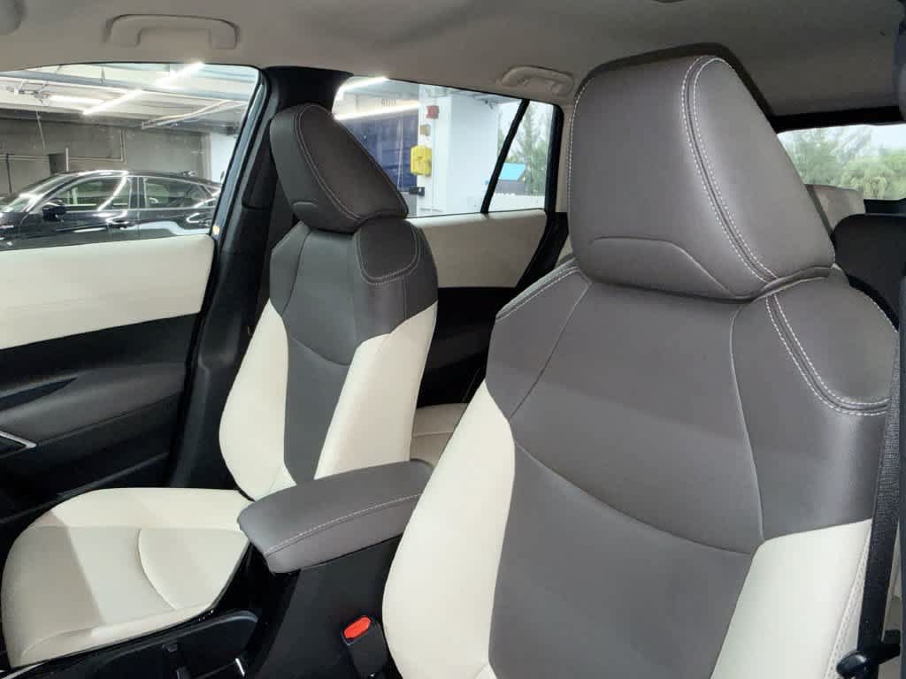 Used 2023 Toyota Corolla Cross XLE FWD image 14