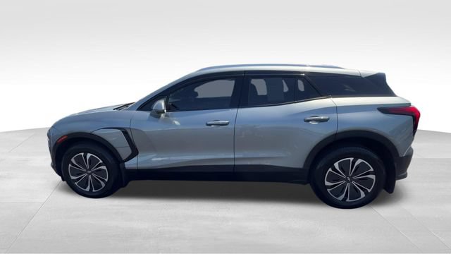 Certified 2025 Chevrolet Blazer EV LT w/ Super Cruise Package AWD/4WD image 3
