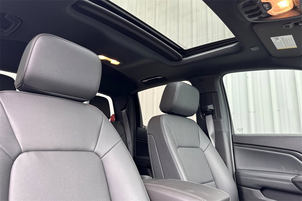 New 2025 GMC Canyon Elevation w/ Convenience Package image 14