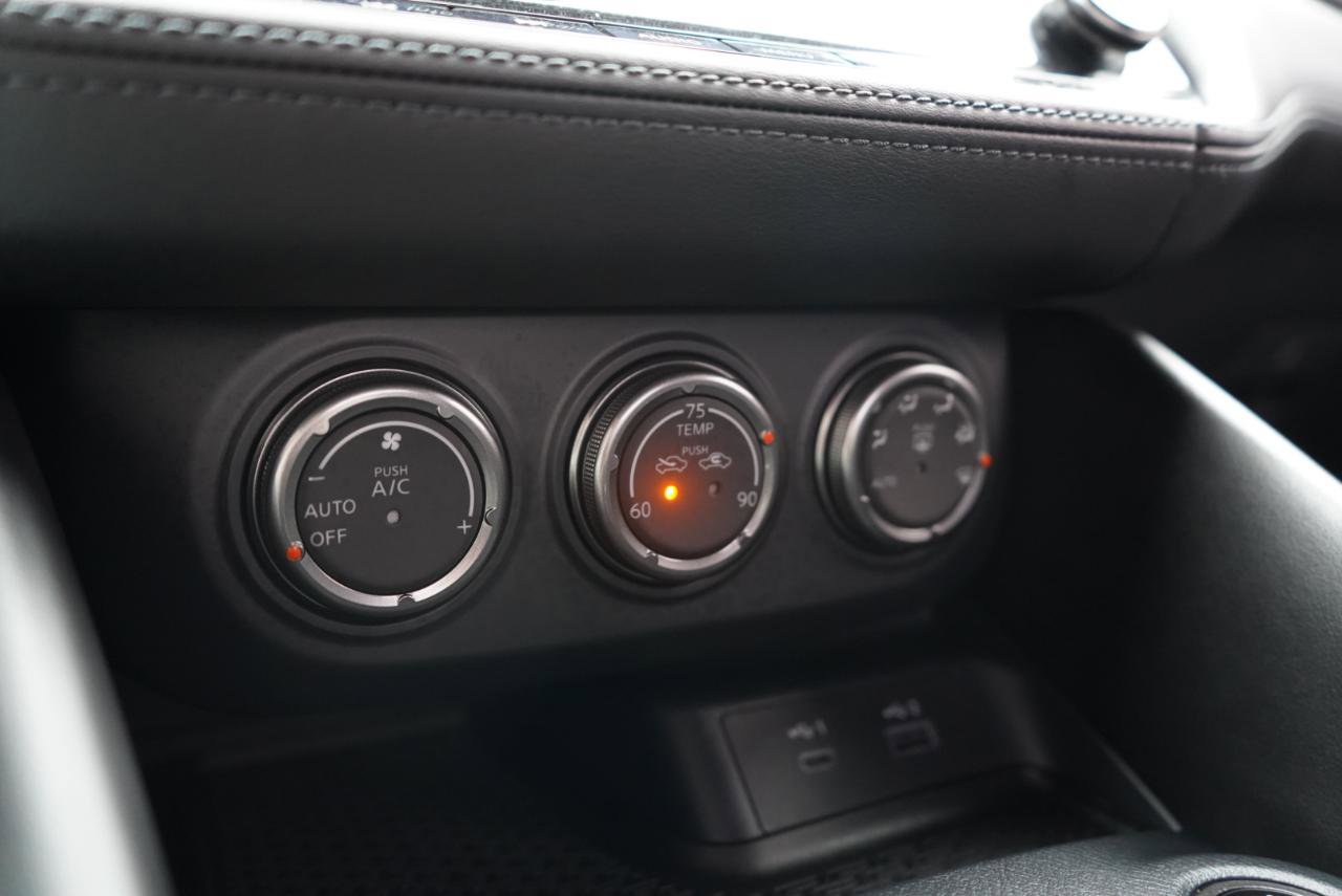 Used 2024 Nissan Z Performance w/ Heritage Edition image 40