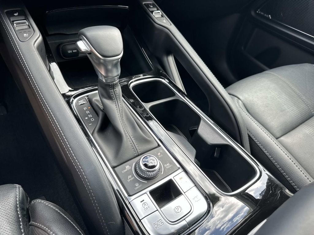 Used 2025 Kia Telluride SX w/ SX Captain's Chair Package image 29