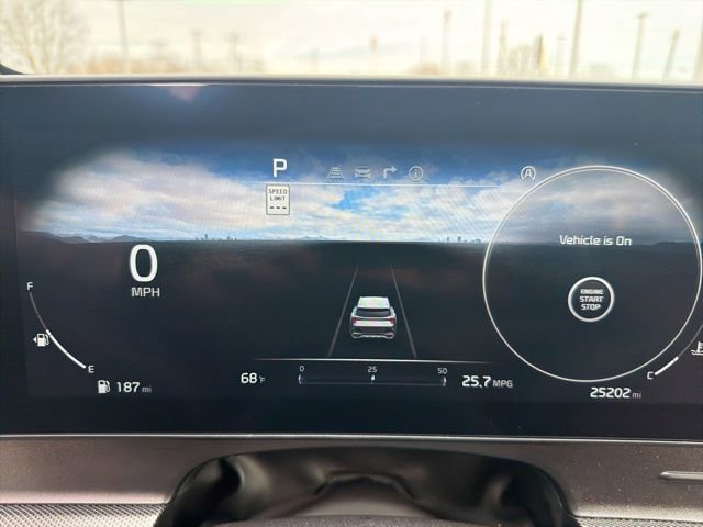 Used 2025 Kia Sportage SX image 13