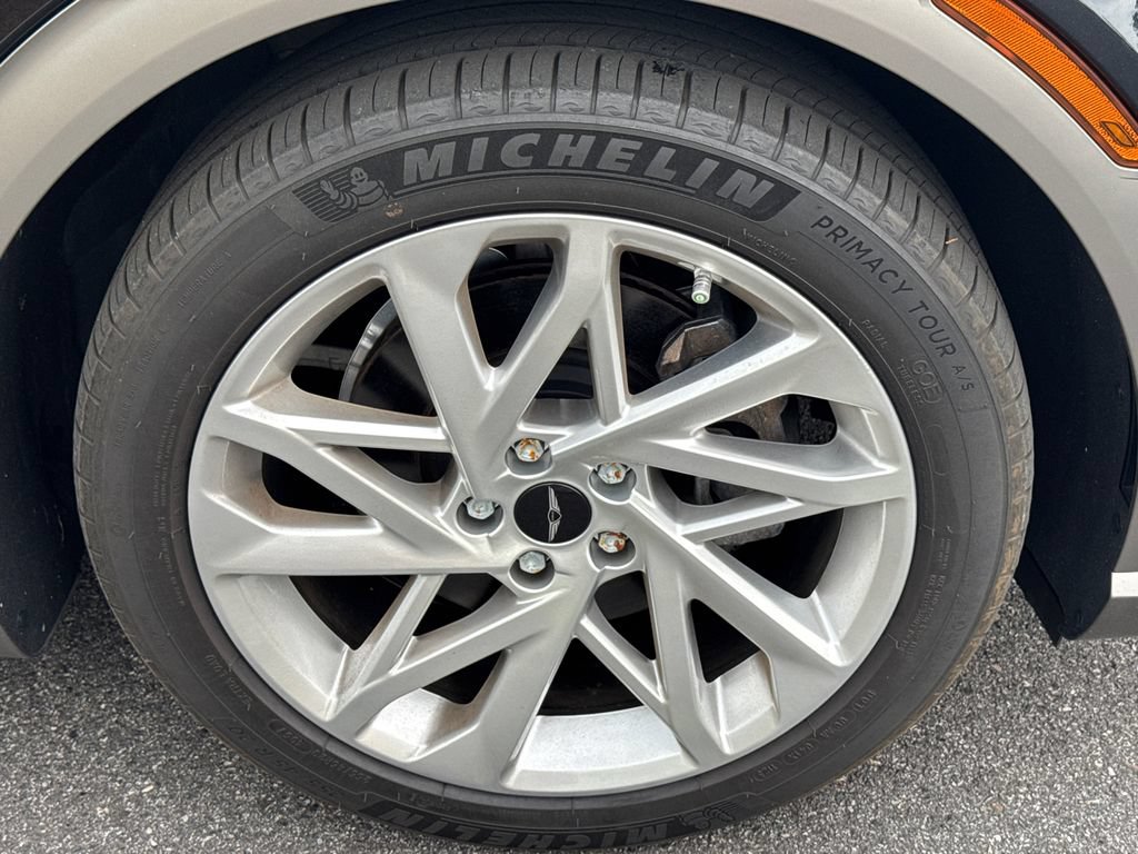 Used 2025 Genesis GV60 Advanced AWD/4WD image 12
