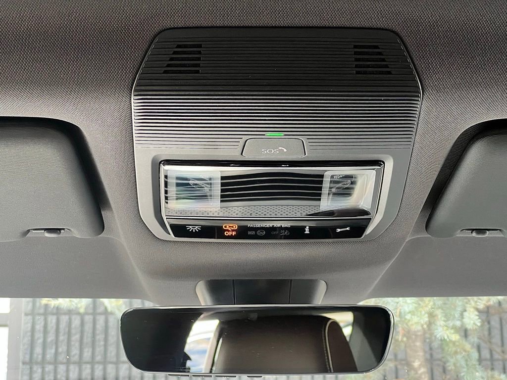 Used 2025 Volkswagen ID. Buzz Pro S image 41