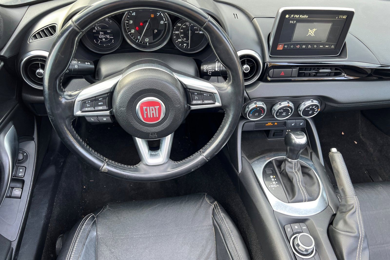Used 2017 FIAT 124 Spider Lusso image 18