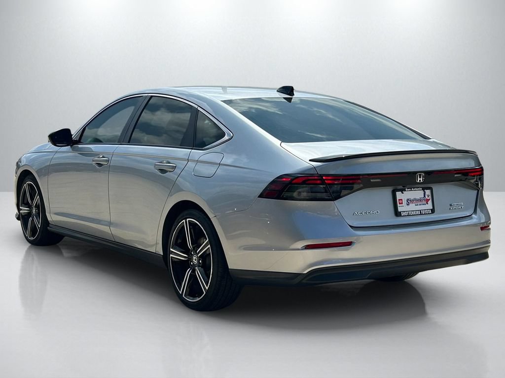 Used 2025 Honda Accord Sport image 7