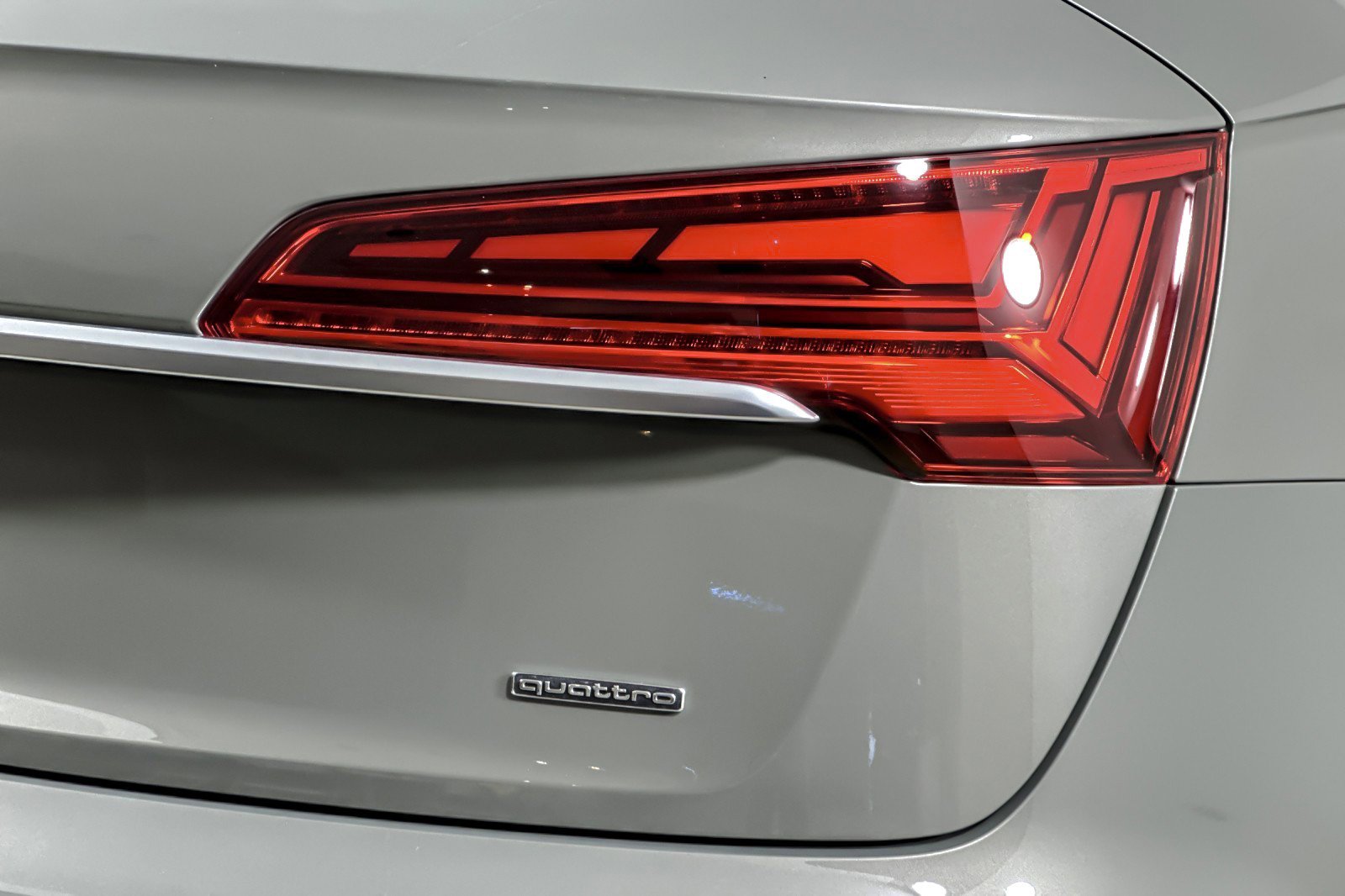 Used 2023 Audi Q5 2.0T Premium w/ Convenience Package image 25