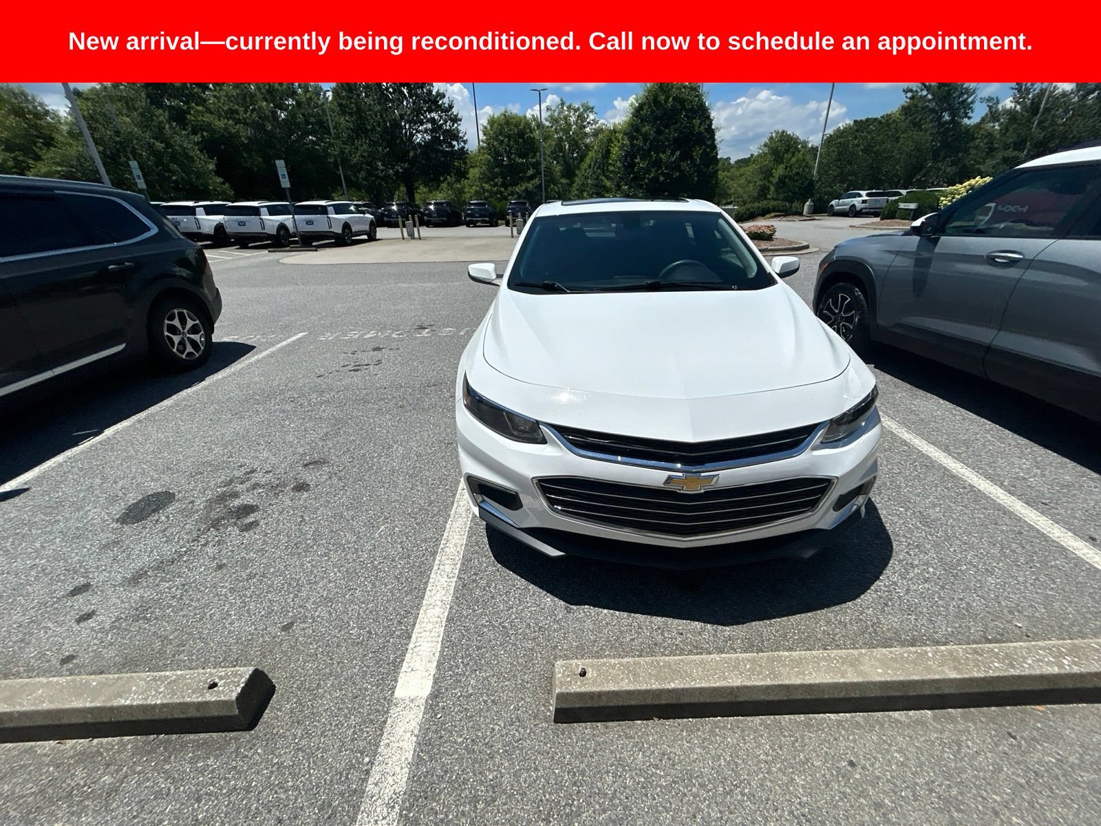 Used 2017 Chevrolet Malibu LT w/ Leather Package FWD image 20