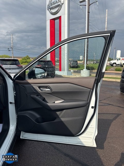 Certified 2023 Nissan Rogue SL w/ SL Premium Package image 14