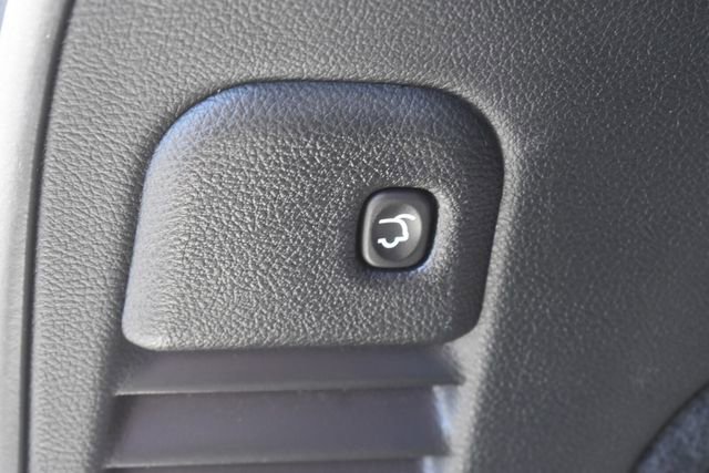 Used 2020 Jeep Grand Cherokee Overland AWD/4WD image 21