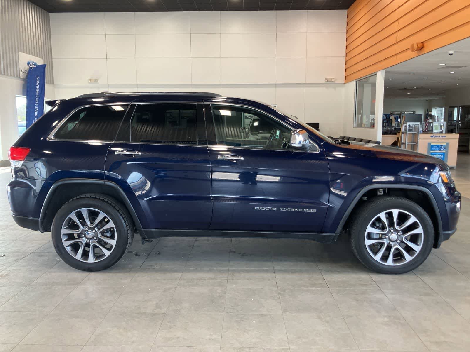 Used 2018 Jeep Grand Cherokee Limited w/ Luxury Group II AWD/4WD image 4