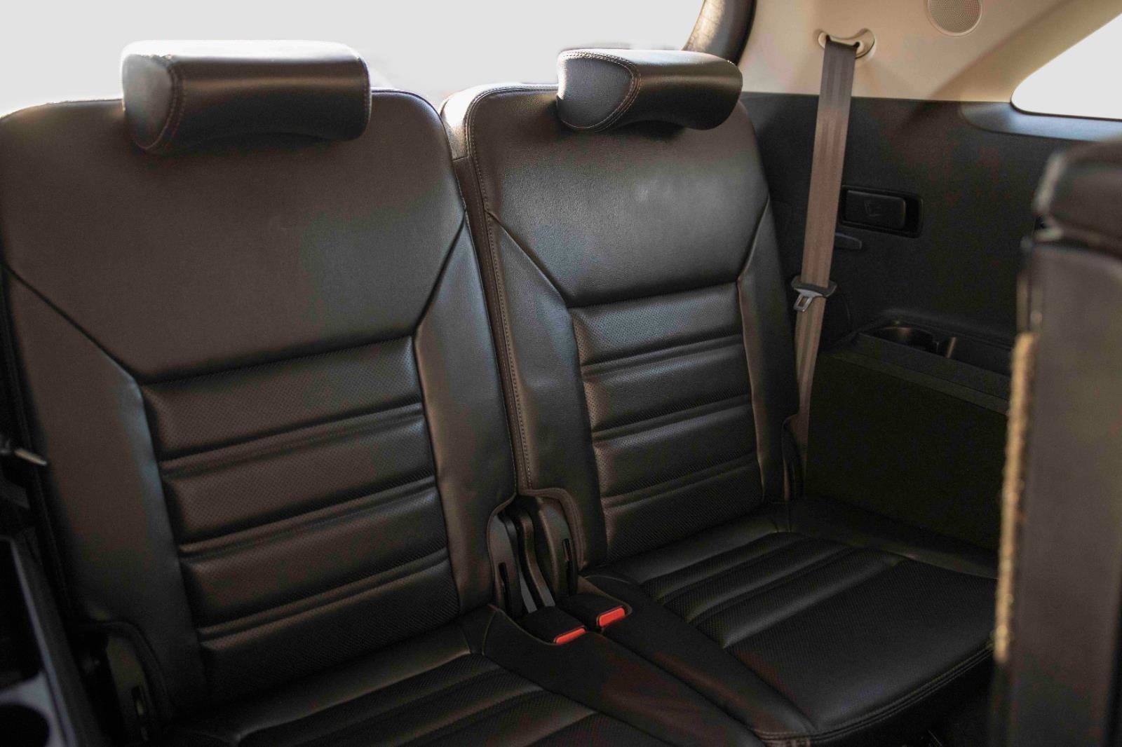 Used 2019 Kia Sorento SX image 17