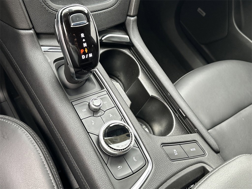 Certified 2022 Cadillac XT6 Premium Luxury w/ Technology Package image 33