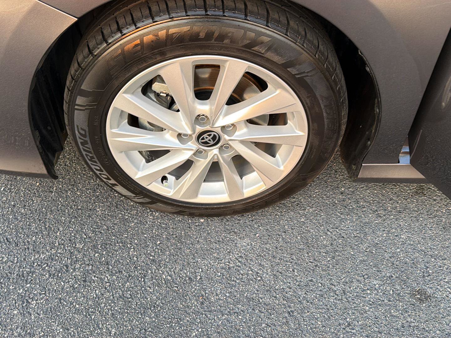 Used 2022 Toyota Camry LE FWD image 35
