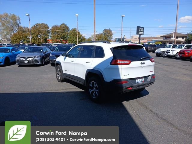 Used 2015 Jeep Cherokee Trailhawk AWD/4WD image 4