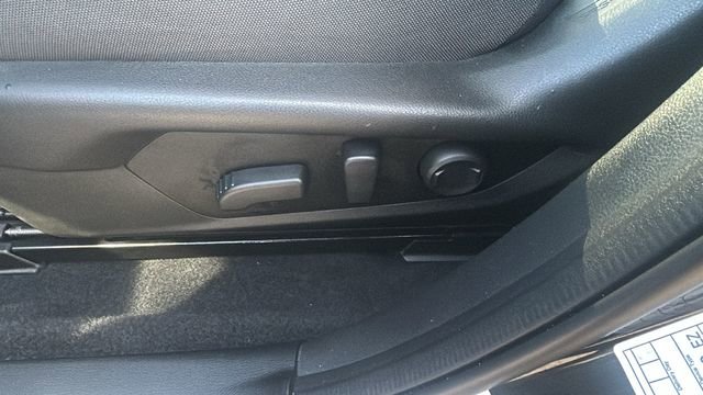 Certified 2024 Subaru Crosstrek 2.0i Premium image 33