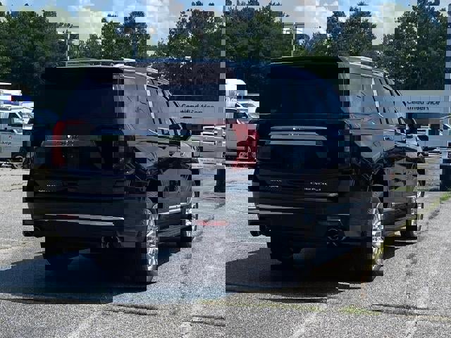 Certified 2022 GMC Yukon Denali image 3