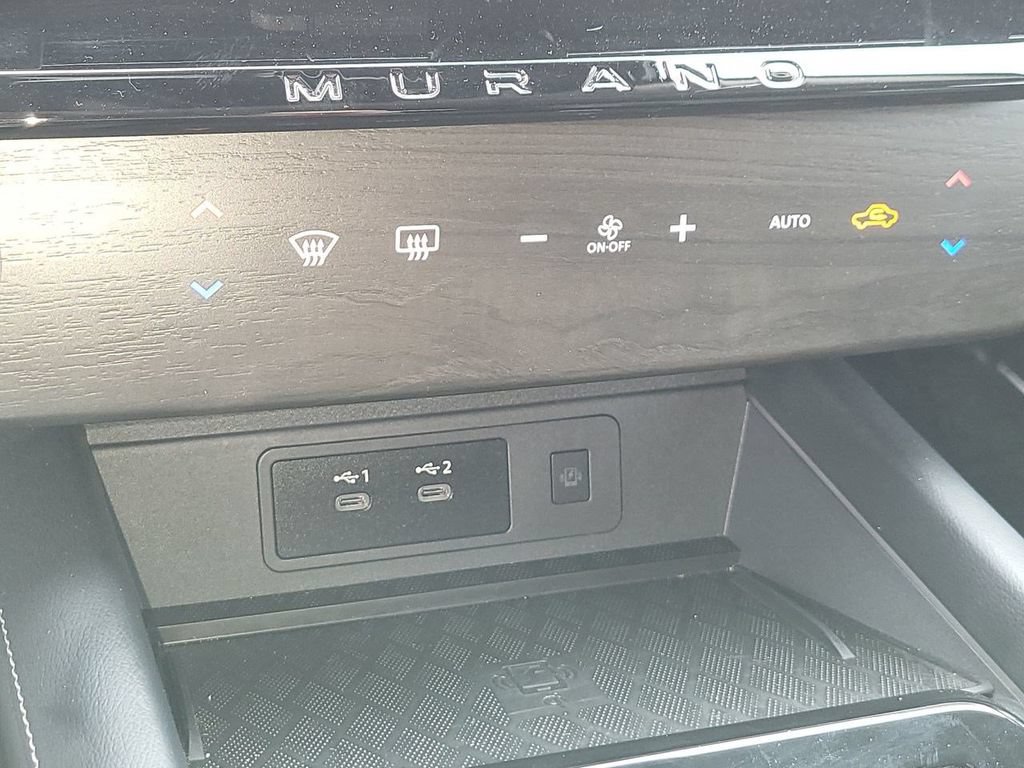 Used 2025 Nissan Murano SV AWD/4WD image 40