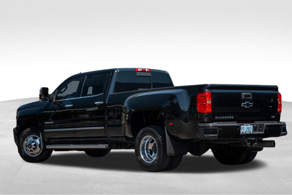 Used 2017 Chevrolet Silverado 3500 LTZ AWD/4WD image 7