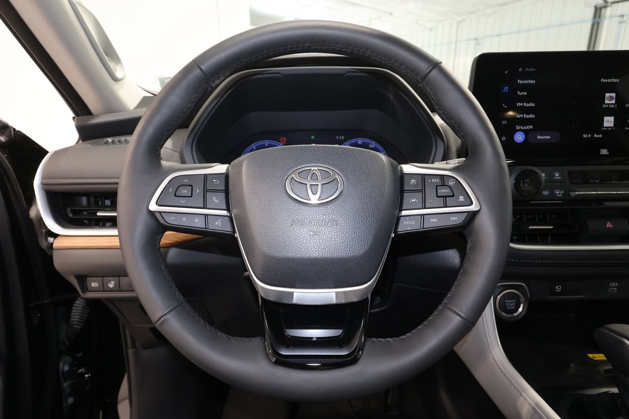 Used 2026 Toyota Grand Highlander AWD image 10