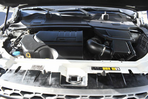 Used 2018 Land Rover Discovery Sport SE image 29