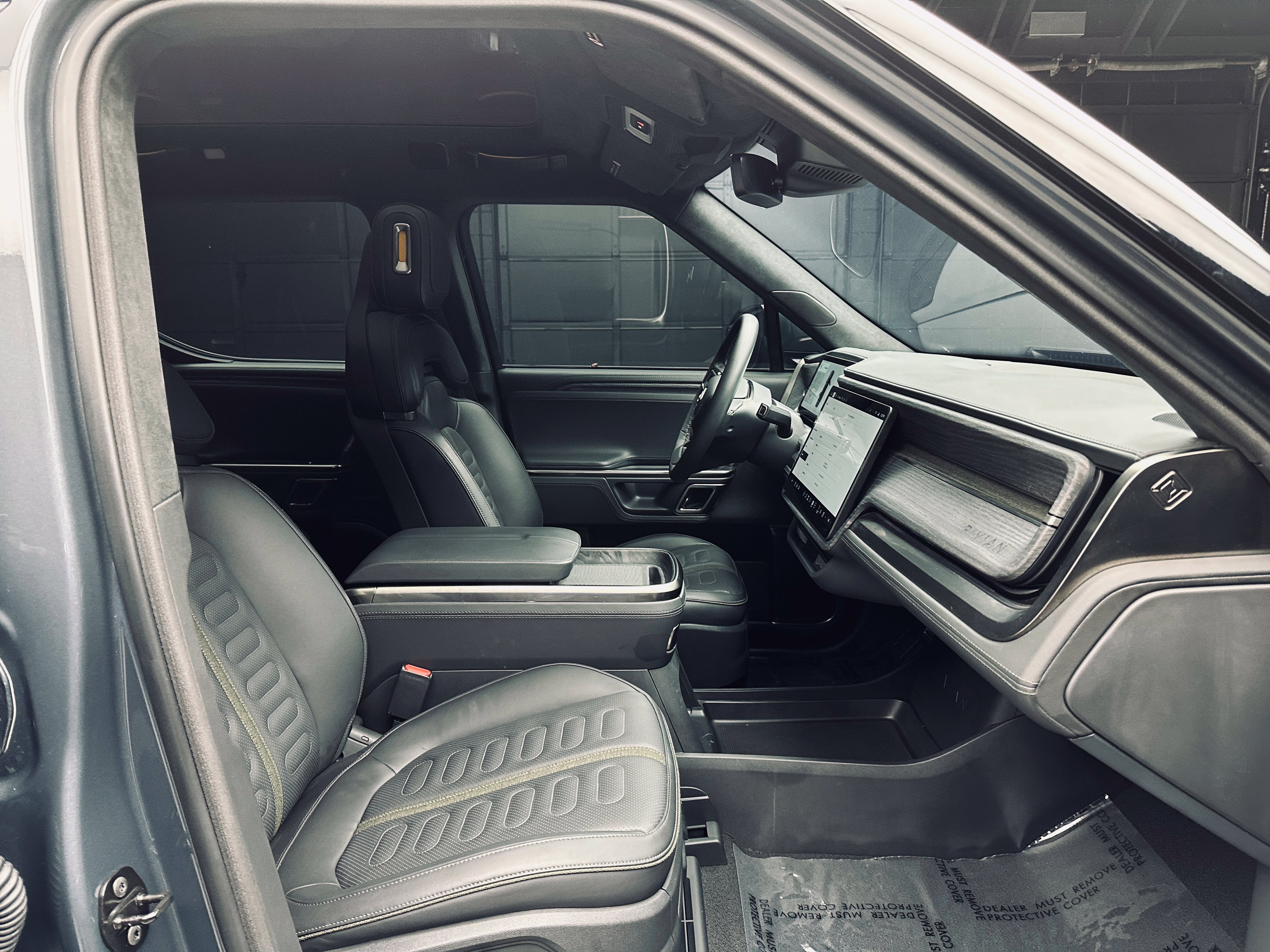 Used 2024 Rivian R1T Adventure Dual AWD/4WD image 19