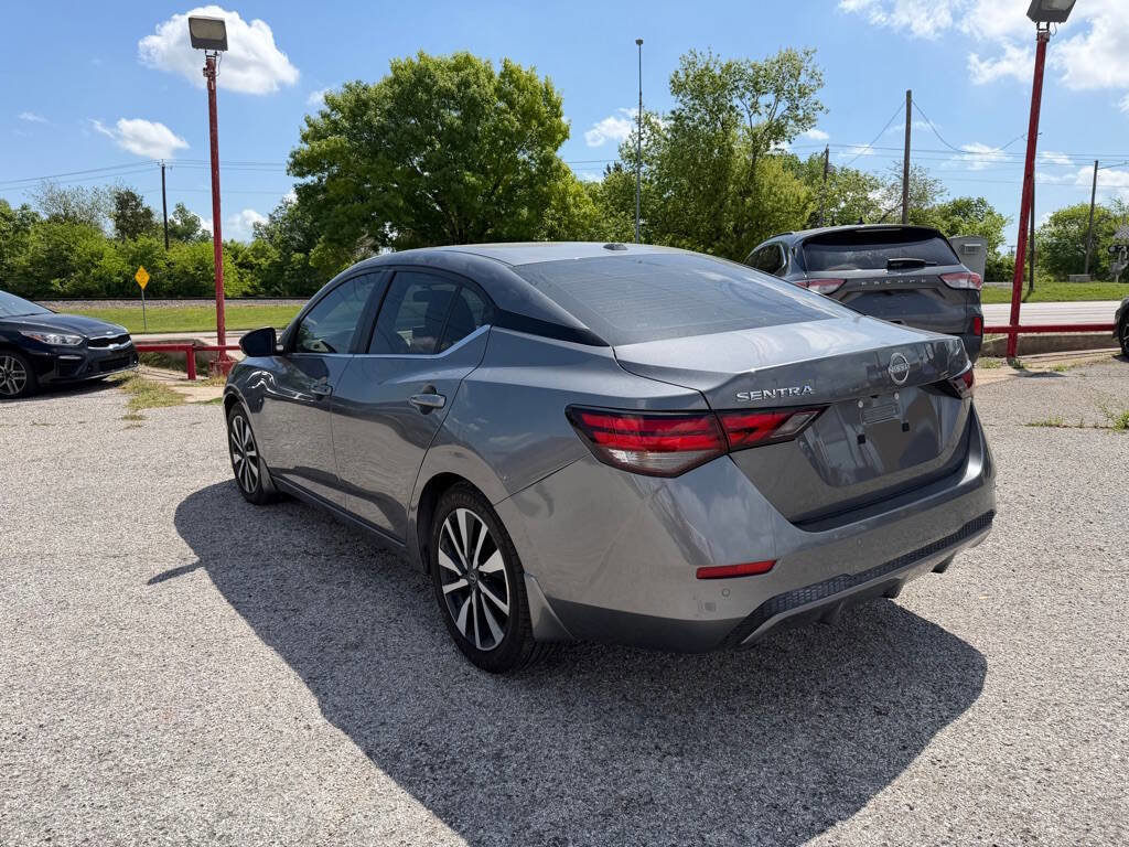 Used 2025 Nissan Sentra SV w/ SV Premium Package image 5