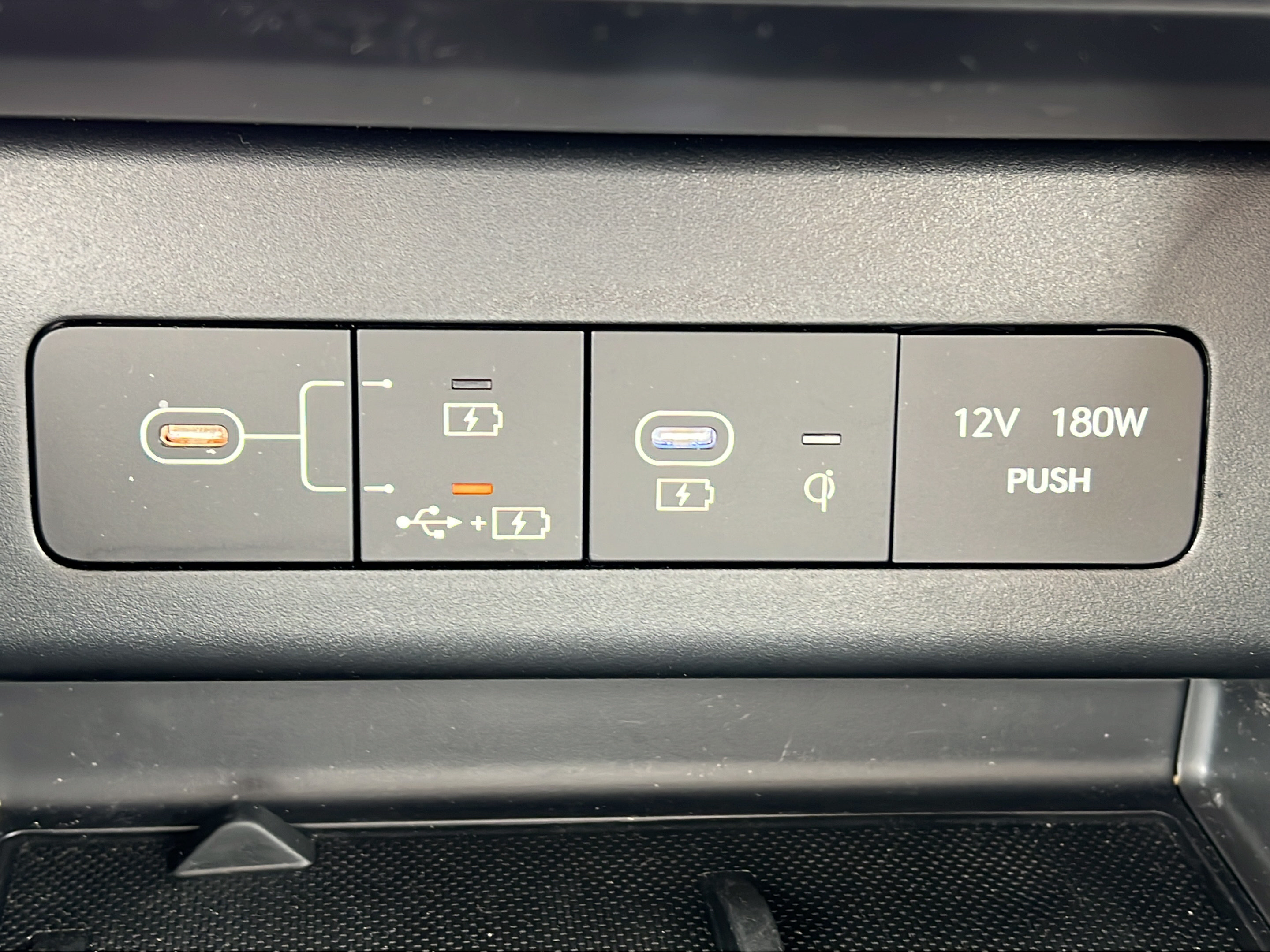 Used 2025 Hyundai Sonata Limited FWD image 19