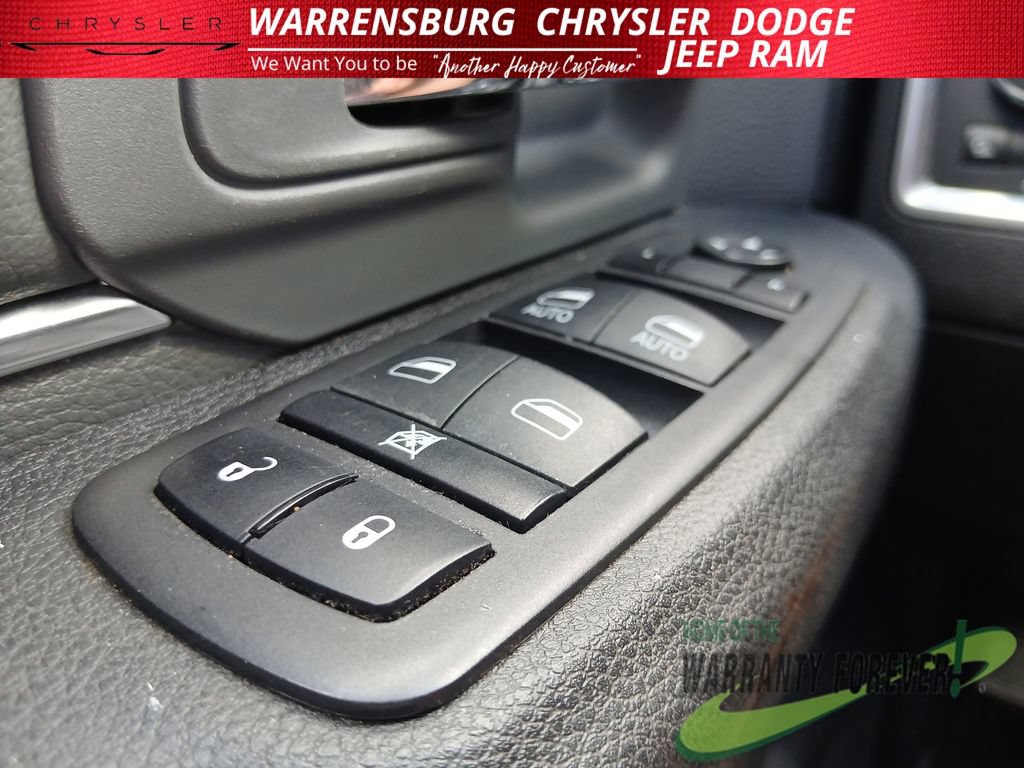 Used 2024 RAM 1500 Classic SLT AWD/4WD image 27