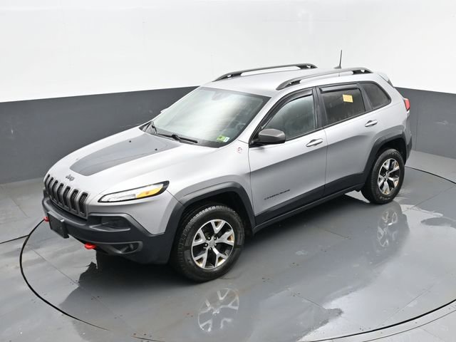Used 2016 Jeep Cherokee Trailhawk image 18