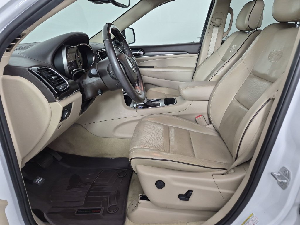 Used 2019 Jeep Grand Cherokee Overland RWD image 16