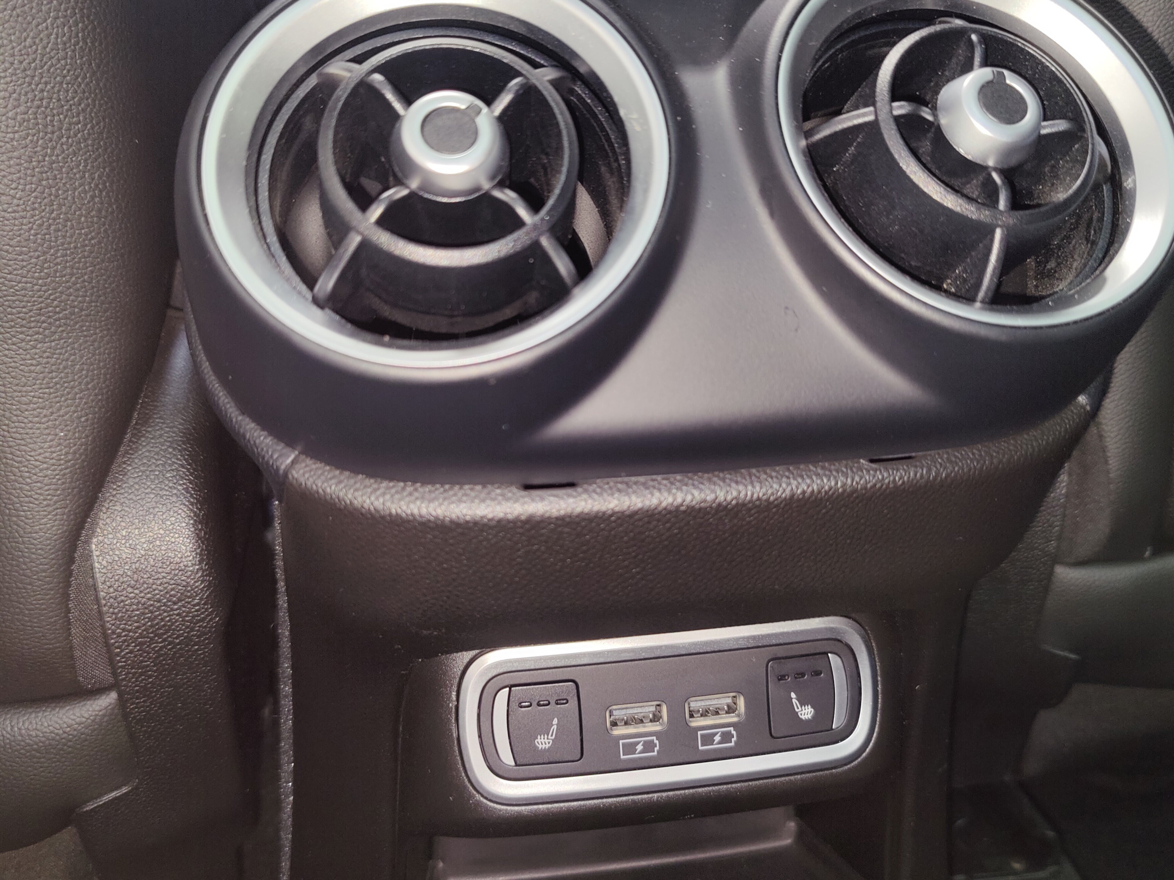 Certified 2023 Alfa Romeo Stelvio Veloce AWD/4WD image 17