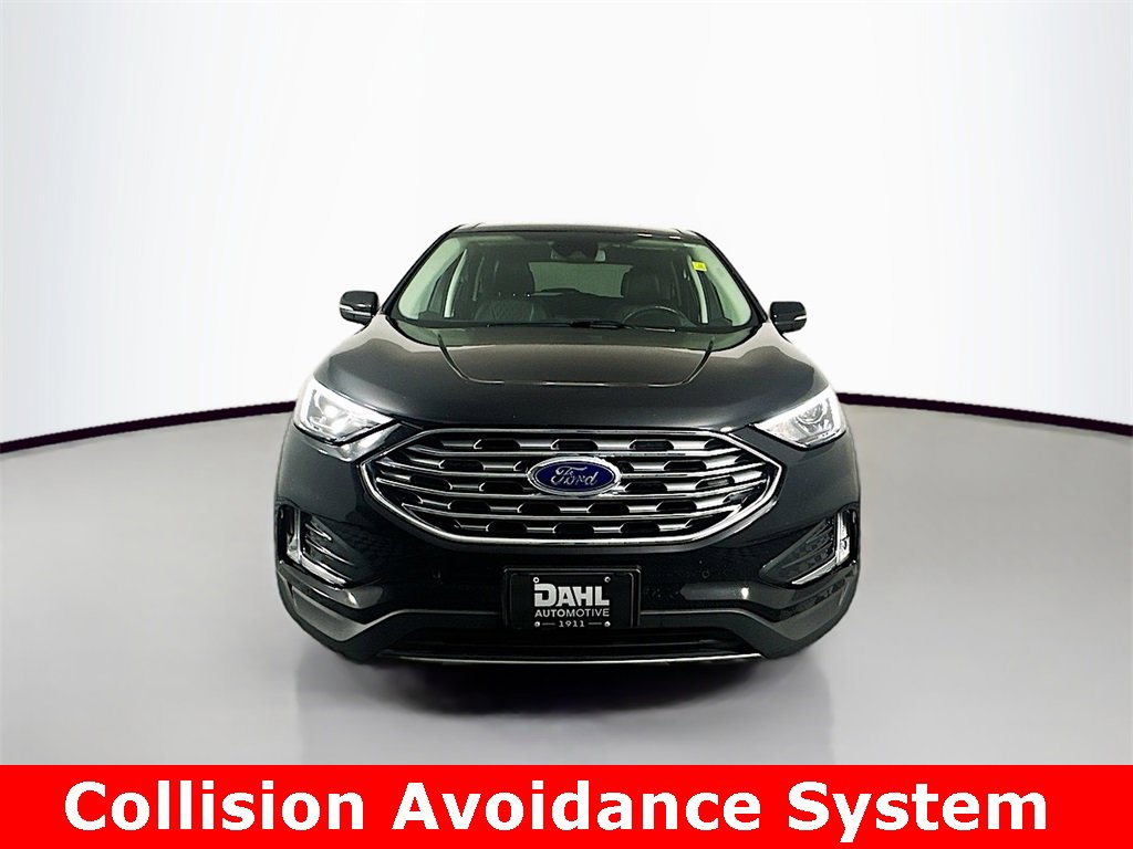 Used 2024 Ford Edge Titanium image 3