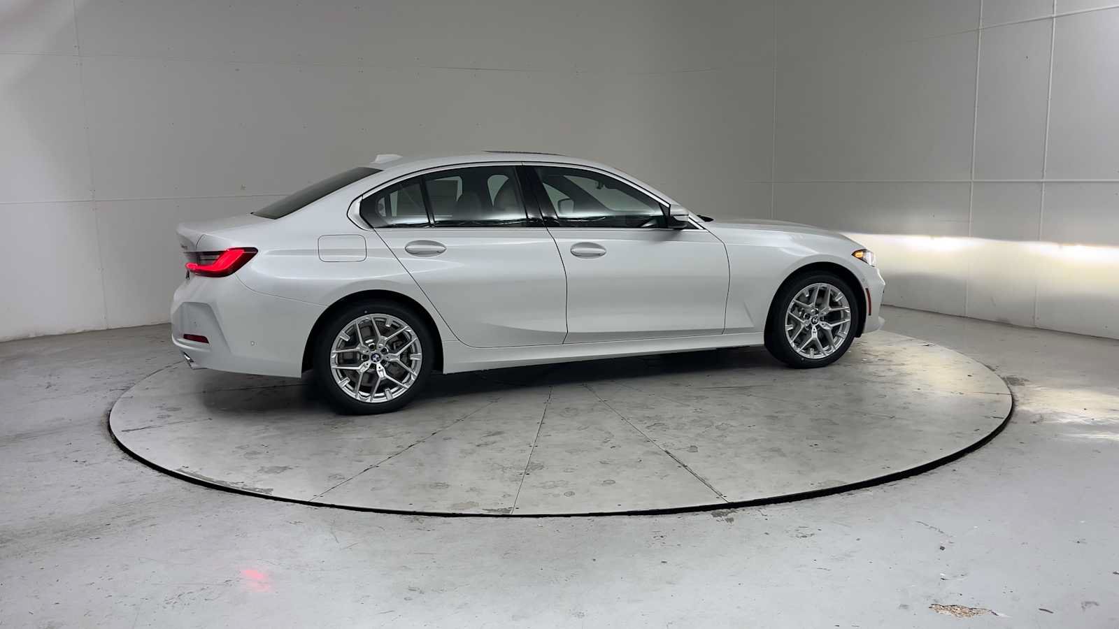 New 2026 BMW 330i xDrive Sedan w/ Premium Package AWD/4WD image 9