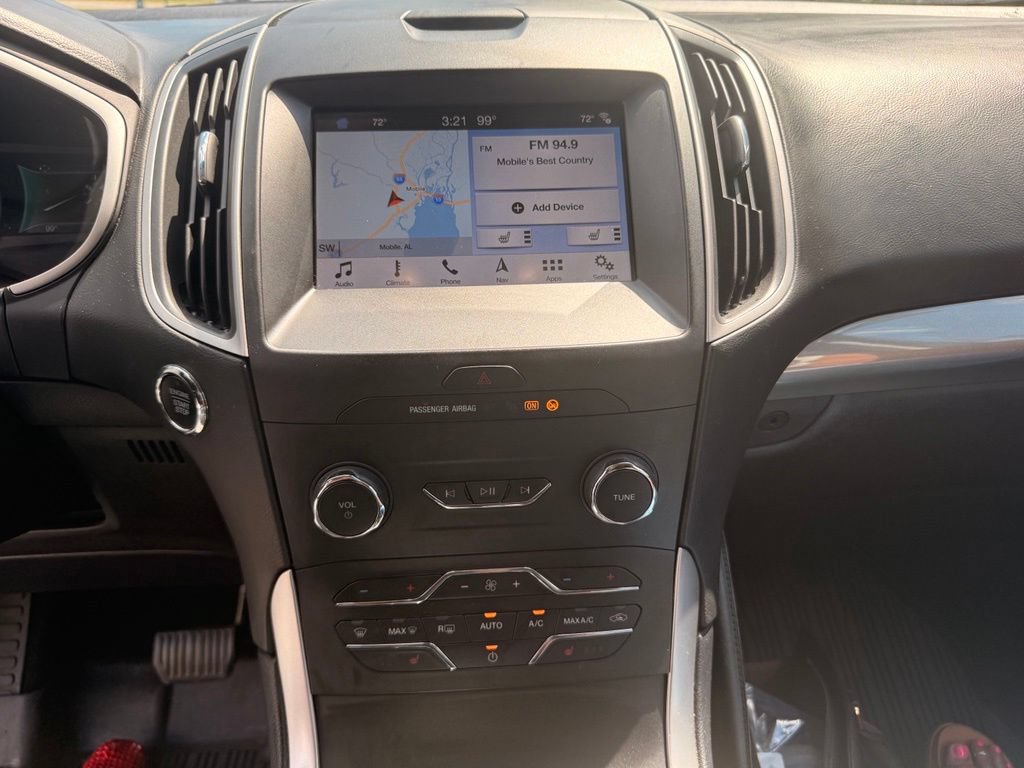 Used 2019 Ford Edge SEL w/ Equipment Group 201A FWD image 12