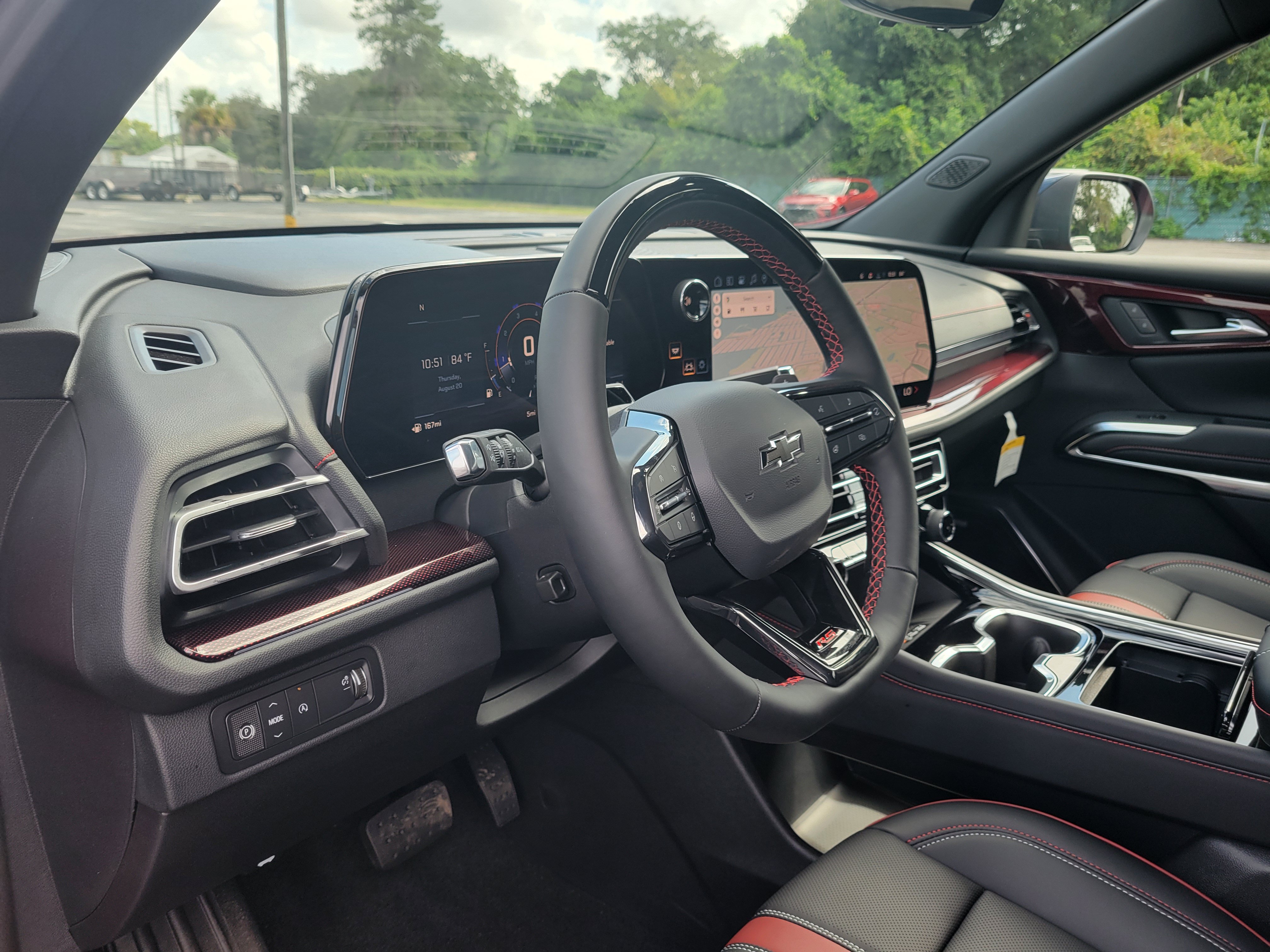 New 2027 Chevrolet Traverse RS w/ LPO, Floor Liner Package FWD image 26