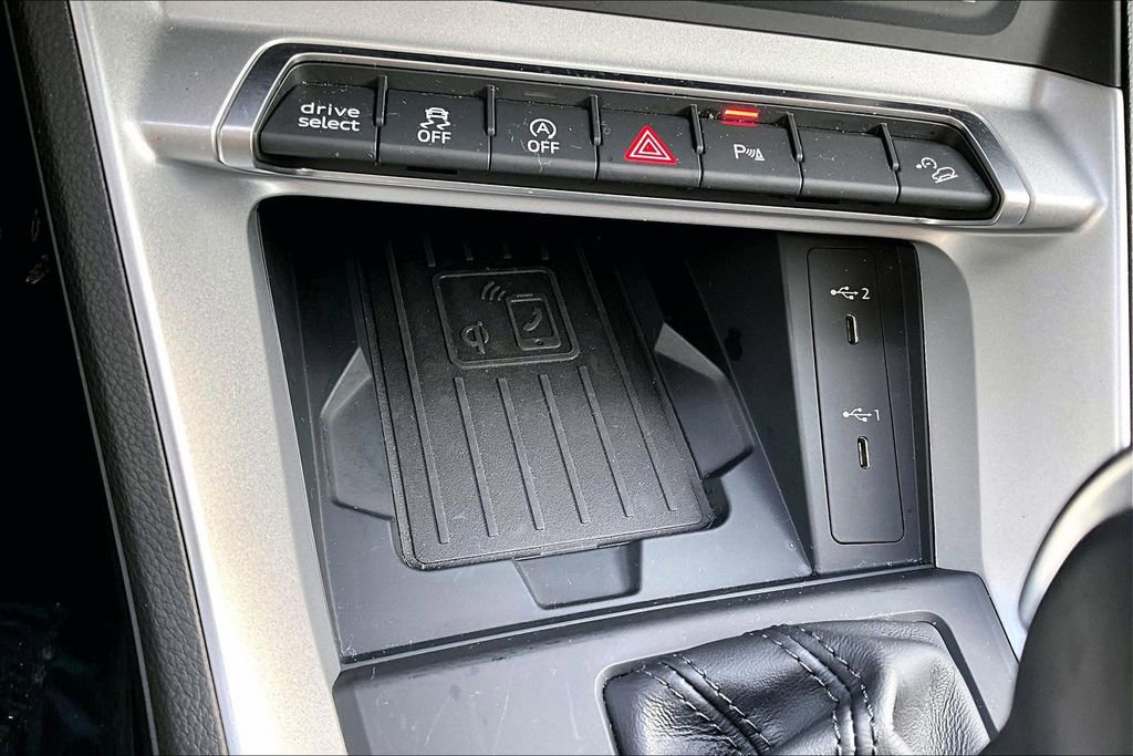 Used 2024 Audi Q3 2.0T Premium Plus w/ Premium Plus Package image 17